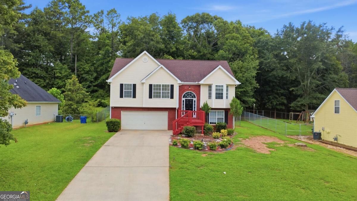 Property Photo: 165 Syracuse Lane GA 30016