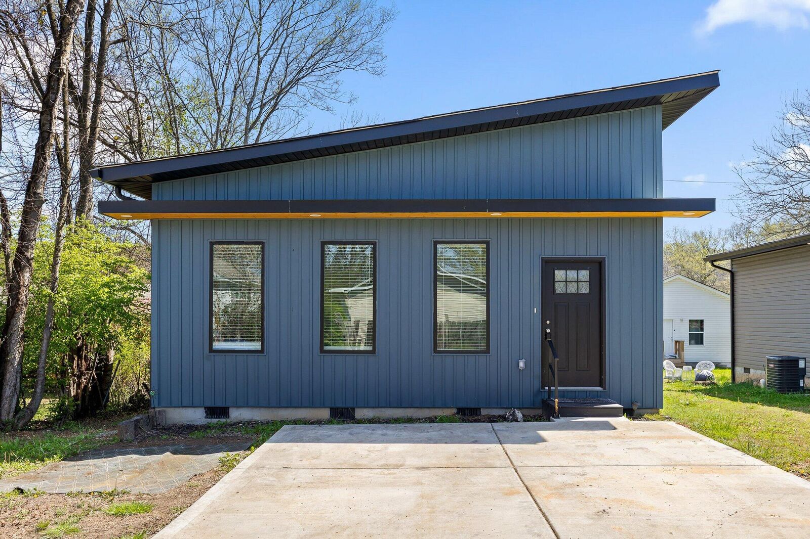 Property Photo: 2628 N Beech Street TN 37406