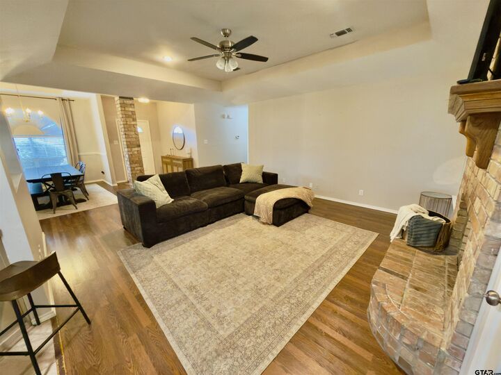 Property Photo:  3910 Castlegate  TX 75462 