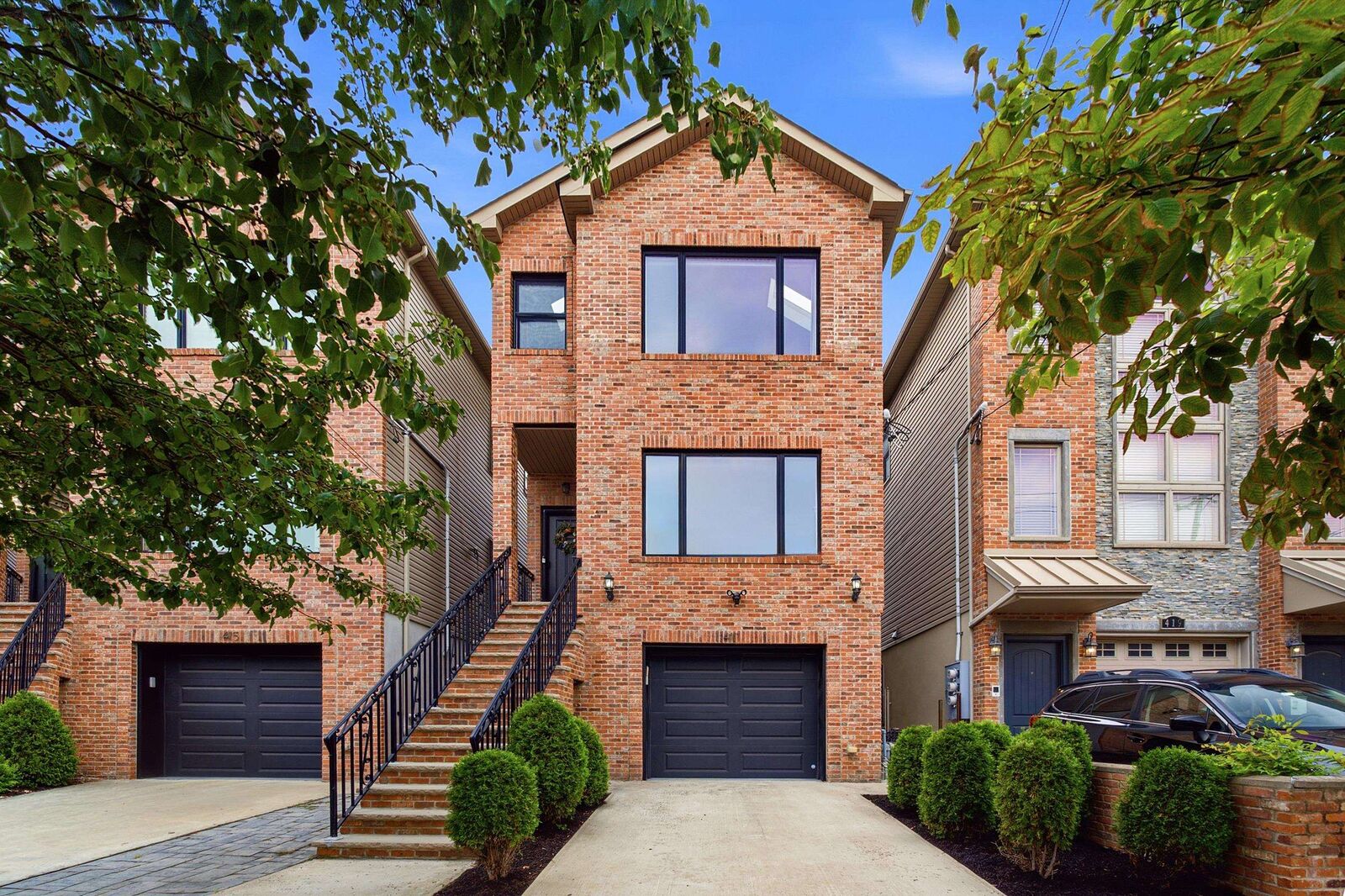 Property Photo:  417 Ogden Ave 1  NJ 07307 