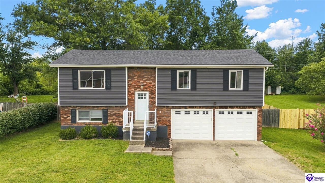 Property Photo:  1772 Holly Court  KY 40160 