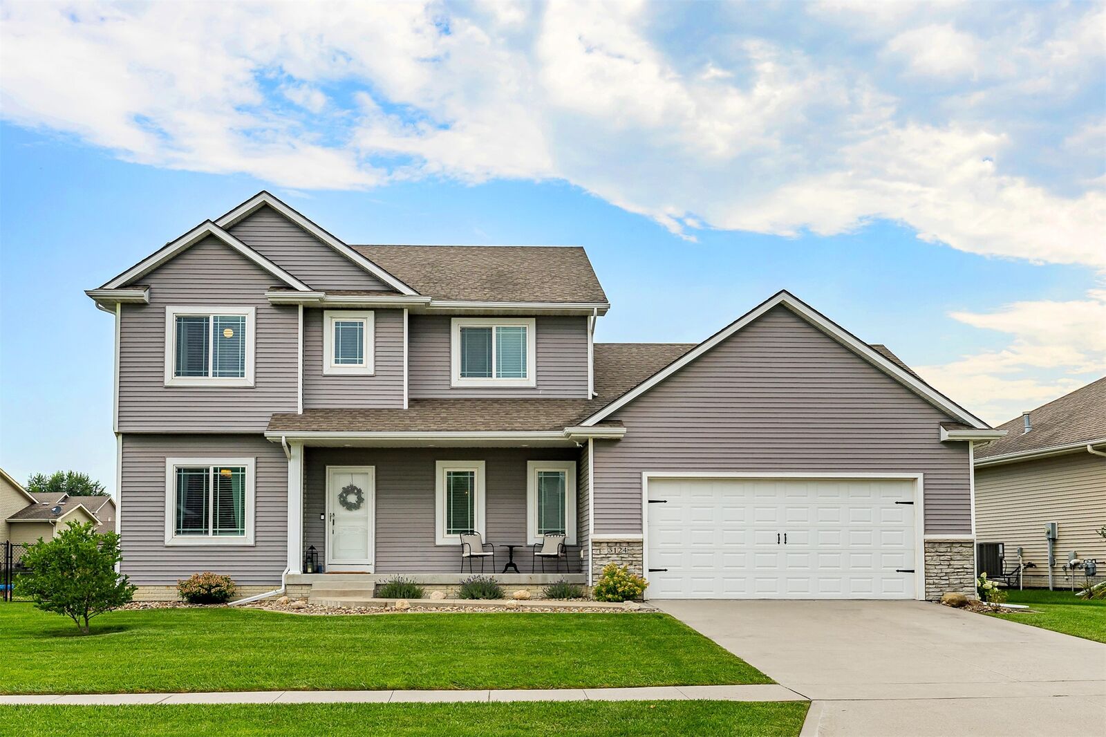 Property Photo: 3124 NW Trestle Point Drive IA 50023