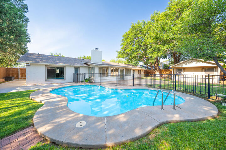 Property Photo:  5210 27th Street  TX 79407 