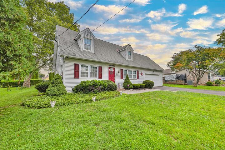 Property Photo: 5 York Place PA 18045