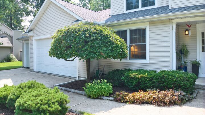 Property Photo:  309 Wanetha  MI 48642 