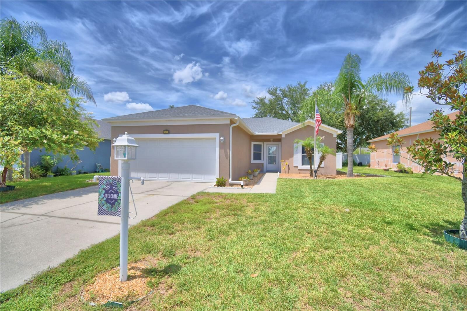 Property Photo:  5621 Forest Ridge Drive  FL 33881 