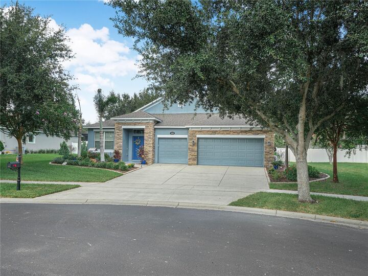 Property Photo:  112 Pecorri Court  FL 33823 