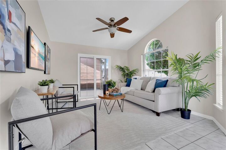 Property Photo: 272 San Gabriel Street FL 32708