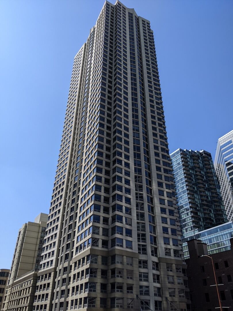 Property Photo: 440 N Wabash Avenue 2003 IL 60611