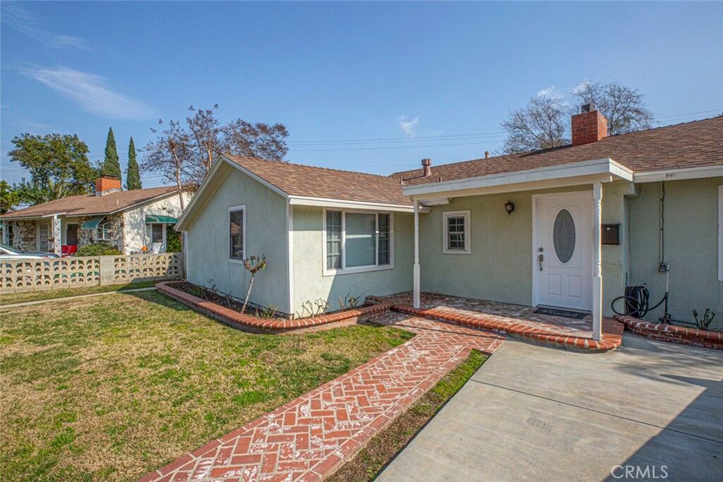Property Photo:  7820 Lasaine Ave.  CA 91325 
