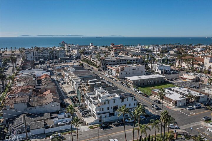 Property Photo:  328 3rd Street  CA 92648 
