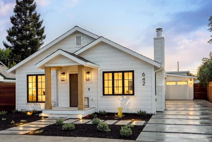 Property Photo:  642 Park Court  CA 95050 