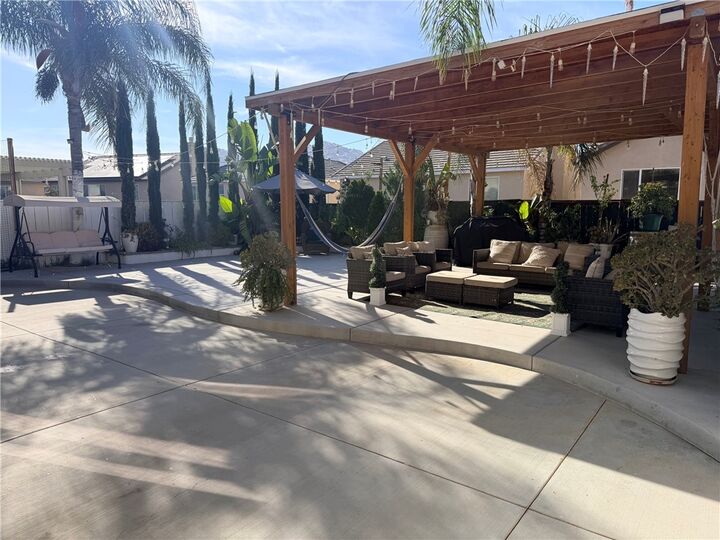 Property Photo: 3927 Strand Way CA 92571