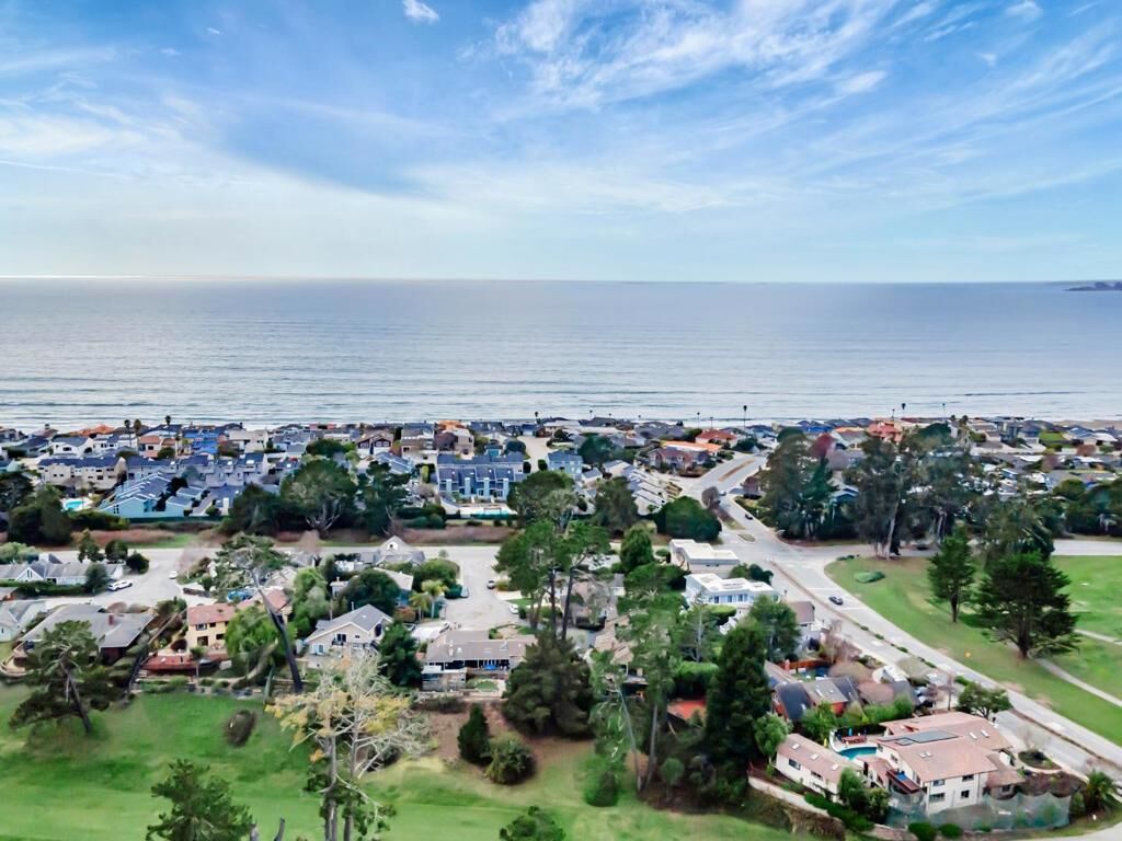 Property Photo:  135 Seabreeze Place  CA 95003 