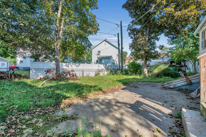 Property Photo: 23 Oxford Street ME 04073