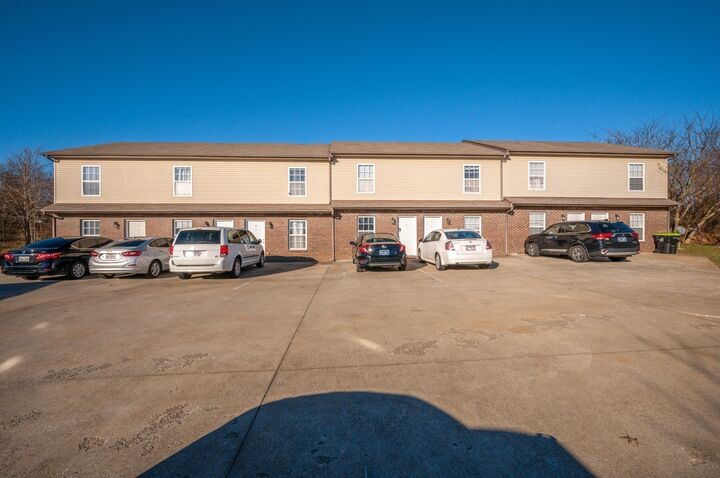 Property Photo:  525 Patriot Park G  TN 37042 