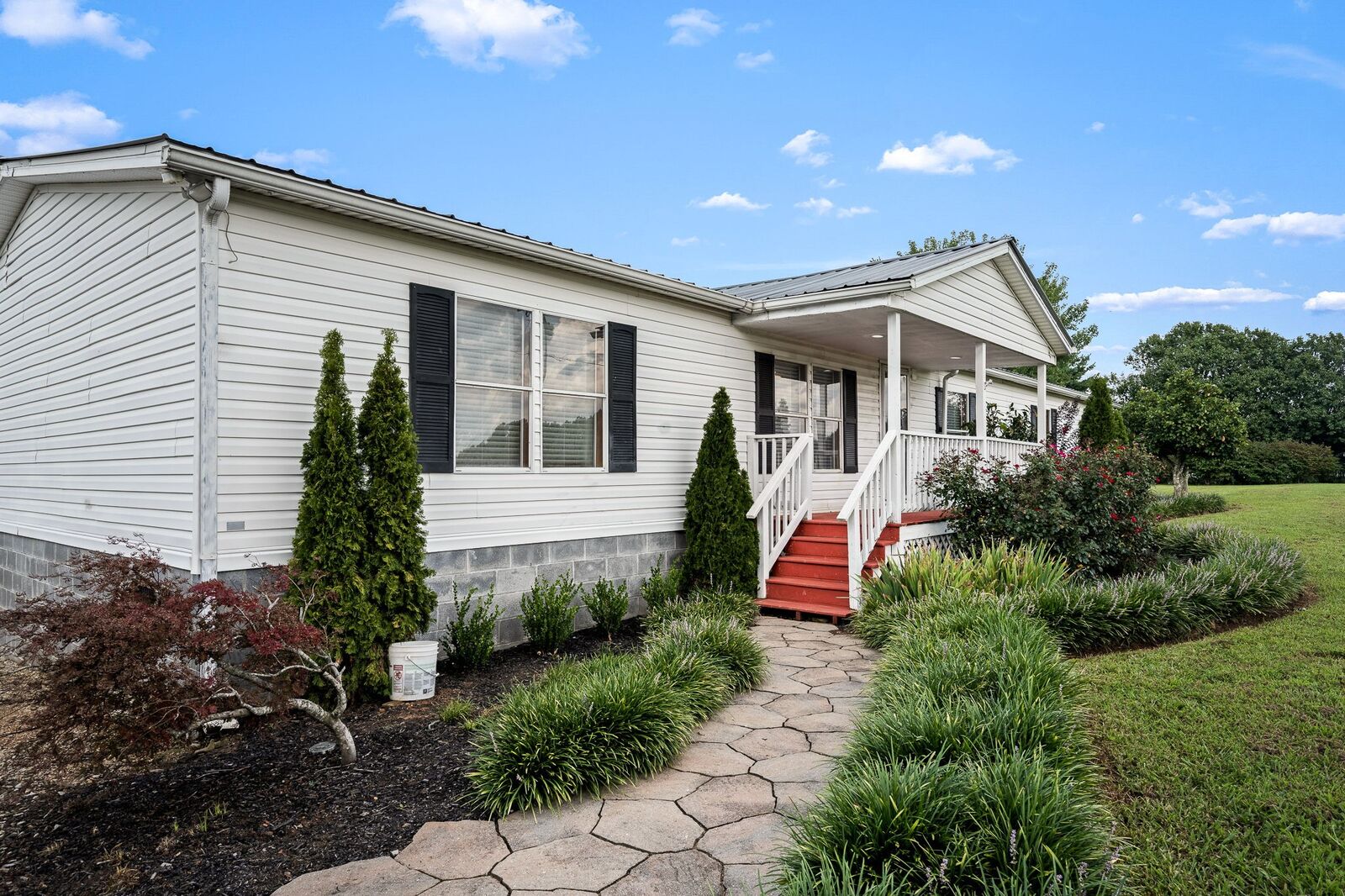 Property Photo:  184 McGowan Rd  TN 37357 