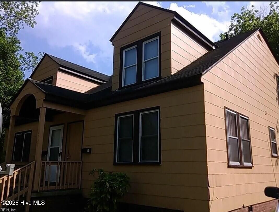 Property Photo: 305 Queen Street A NC 27909