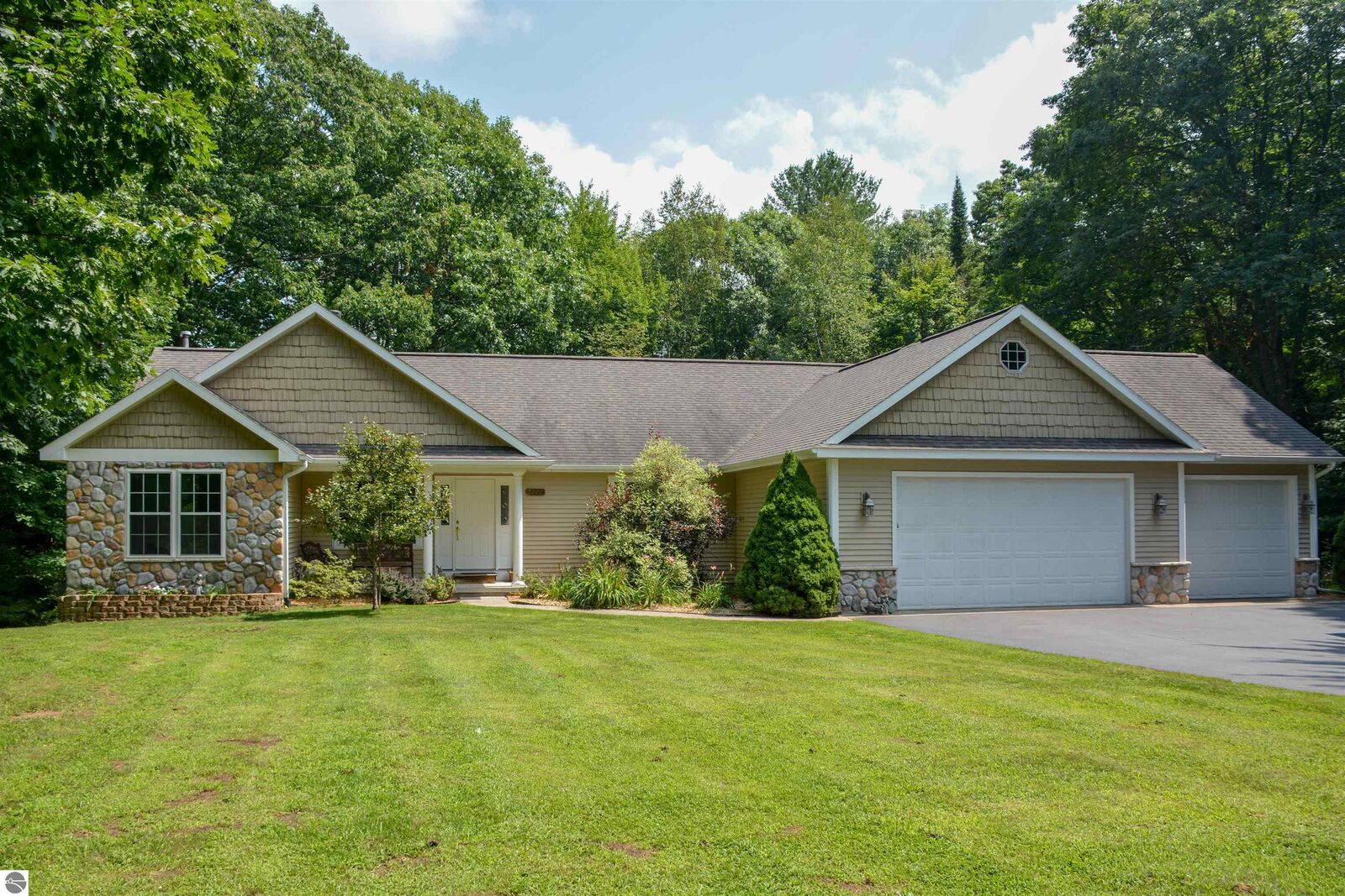 Property Photo: 7272 Russ Noble Drive MI 49685