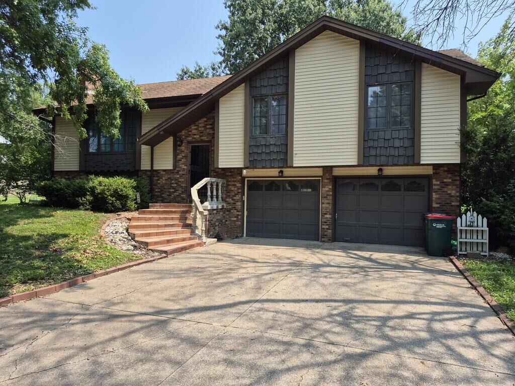Property Photo:  2306 York Street  MO 63501 