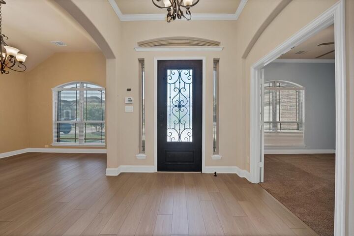 Property Photo: 2662 La Jolla Boulevard TX 75054
