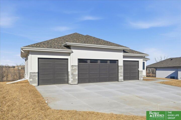 Property Photo:  11003 S 100th Street  NE 68046 
