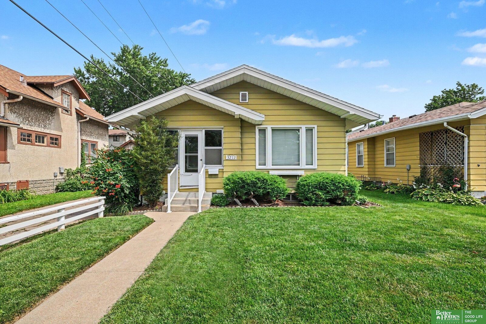 Property Photo: 3212 Oak Street NE 68105