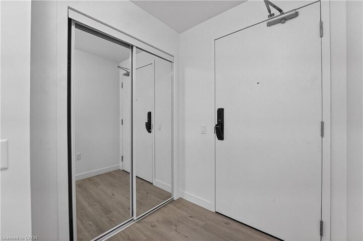 Property Photo: 461 Green Road 718 ON L8E 0L5