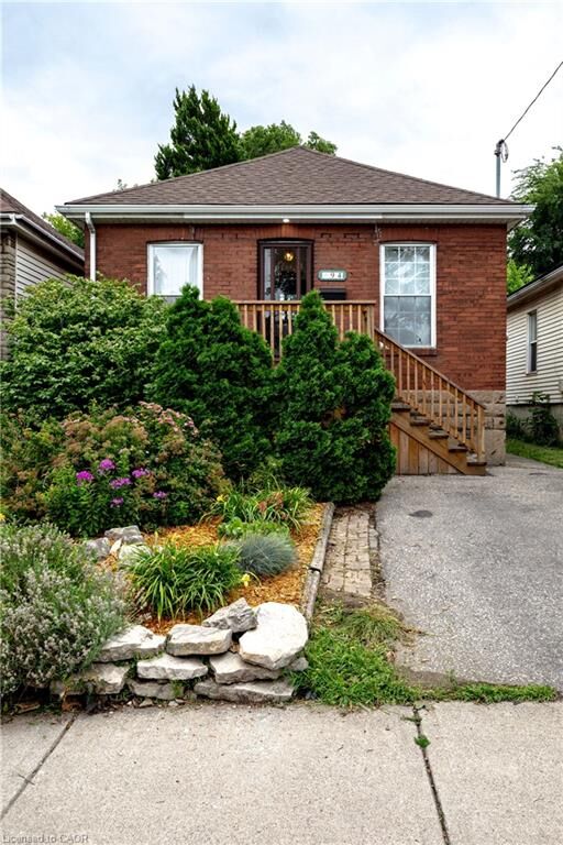 Property Photo: 94 Edgemont Street N ON L8H 4C8