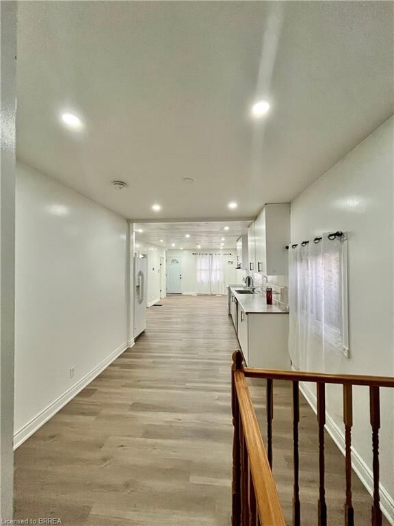 Property Photo:  52 Ridgewood Drive  ON N3R 1A4 