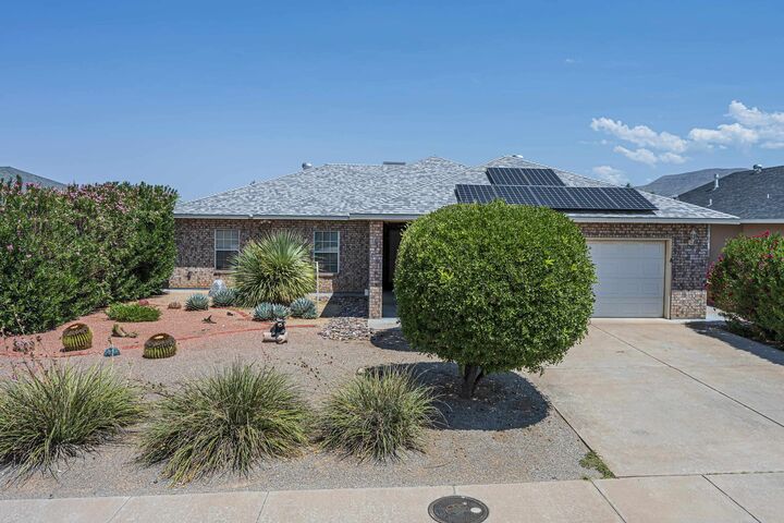 Property Photo:  1043 San Miguel St  NM 88310-4762 