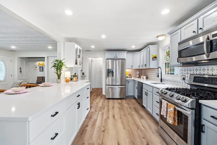 Property Photo:  38 Ruthellen Rd  MA 01824 