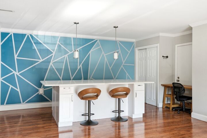 Property Photo:  685 Oak 9-5  MA 02301 