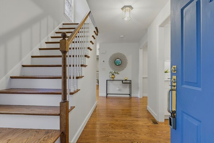 Property Photo:  6 Edmonds Rd. 6  MA 01742 