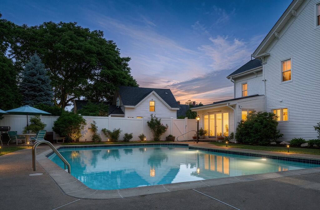 Property Photo:  133 Cushman Ave  MA 02151 