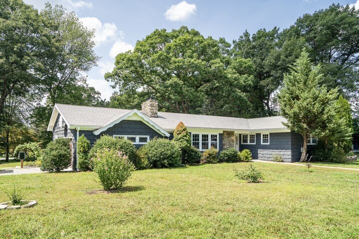 Property Photo:  3 Cathy Rd  MA 01803 