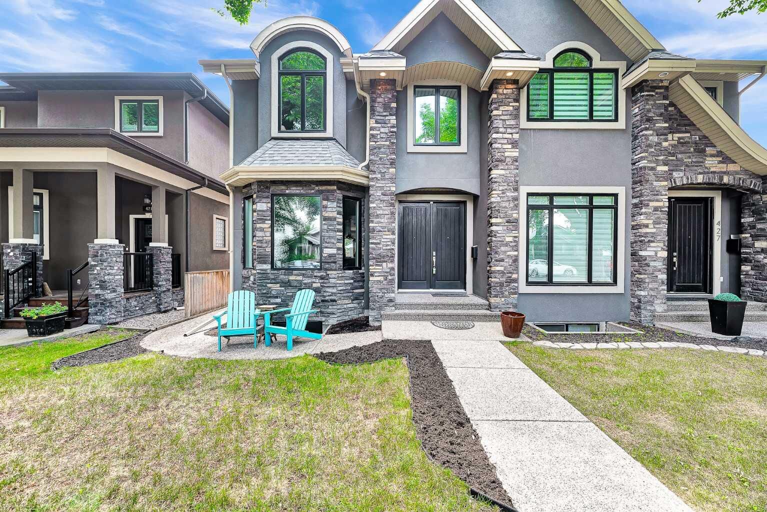 Property Photo: 425 21 Avenue NW AB T2M 1J6