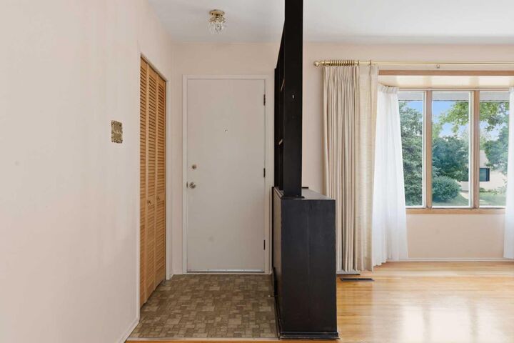 Property Photo: 120 Glenpatrick Drive SW AB T3E 4L6