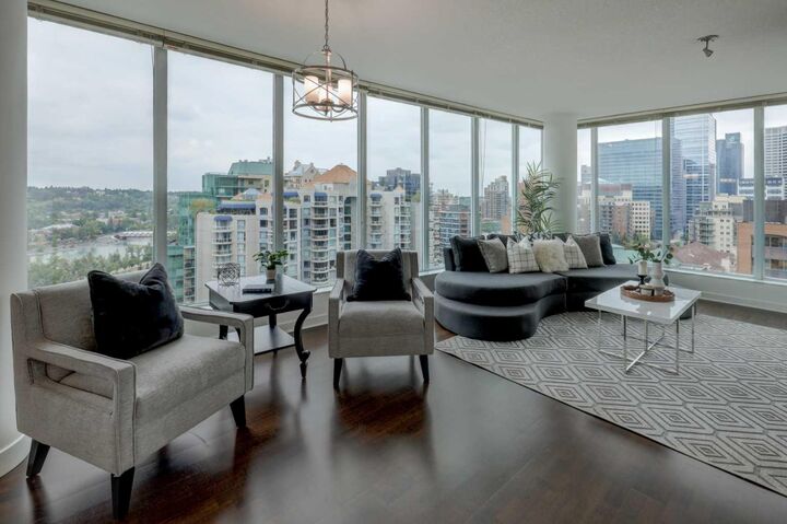 Property Photo:  888 4 Avenue SW 1404  AB T2P 0V2 