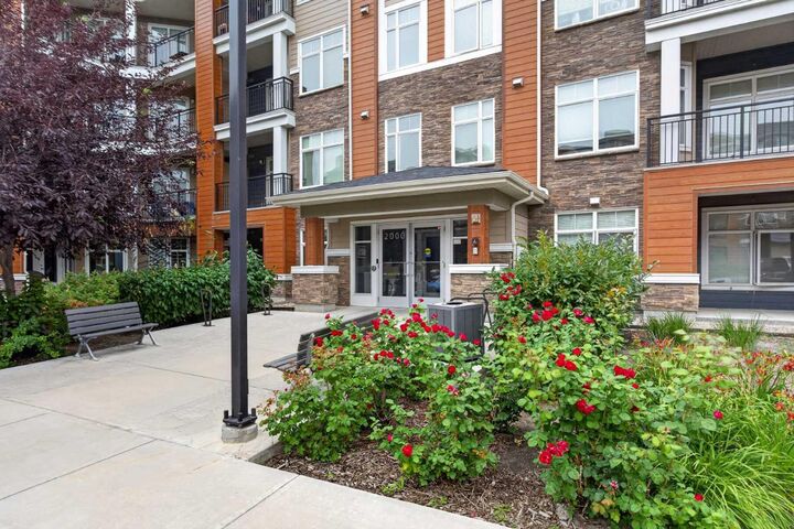 Property Photo: 3727 Sage Hill Drive NW 2115 AB T3R 1T7