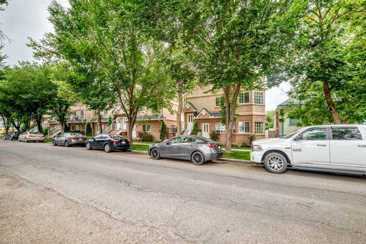 Property Photo:  1415 Centre A Street NE 156  AB T2E 2Z8 