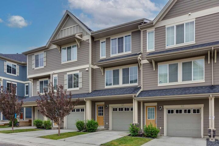 Property Photo: 43 Kinlea Common NW AB T3R 0S2