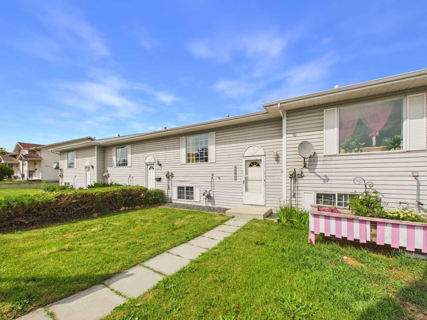 Property Photo:  4412 47 Avenue  AB T4S 1P1 