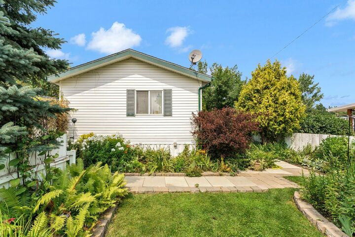 138 Foster Street — photo 1