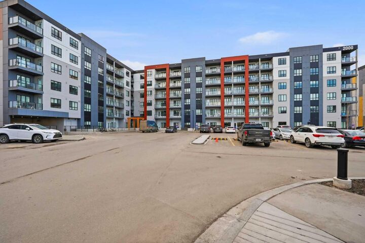 Property Photo:  60 Skyview Ranch Road NE 2303  AB T3N 2J8 