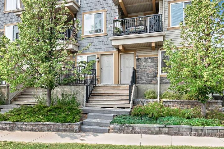 Property Photo:  21 McKenzie Towne Gate SE 2  AB T2Z 0C5 