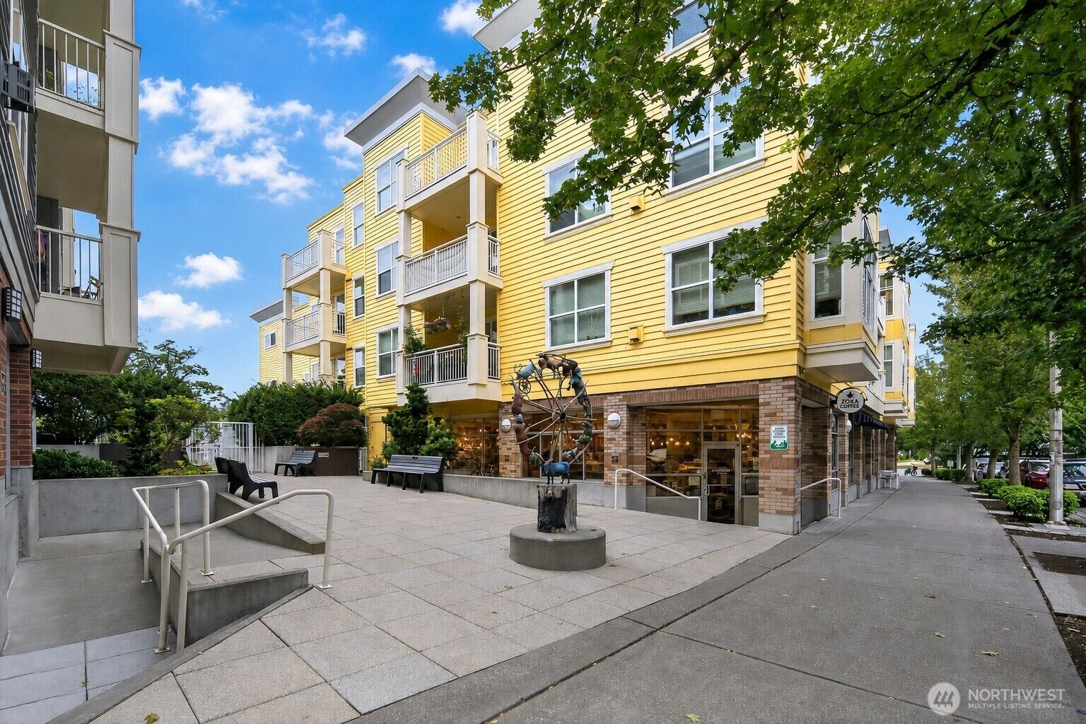 Property Photo: 2901 NE Blakeley 401 WA 98015