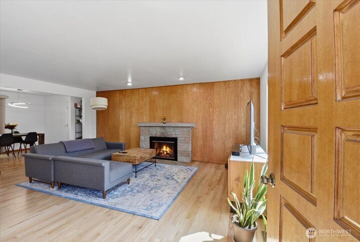Property Photo: 20621 78th Place W WA 98026