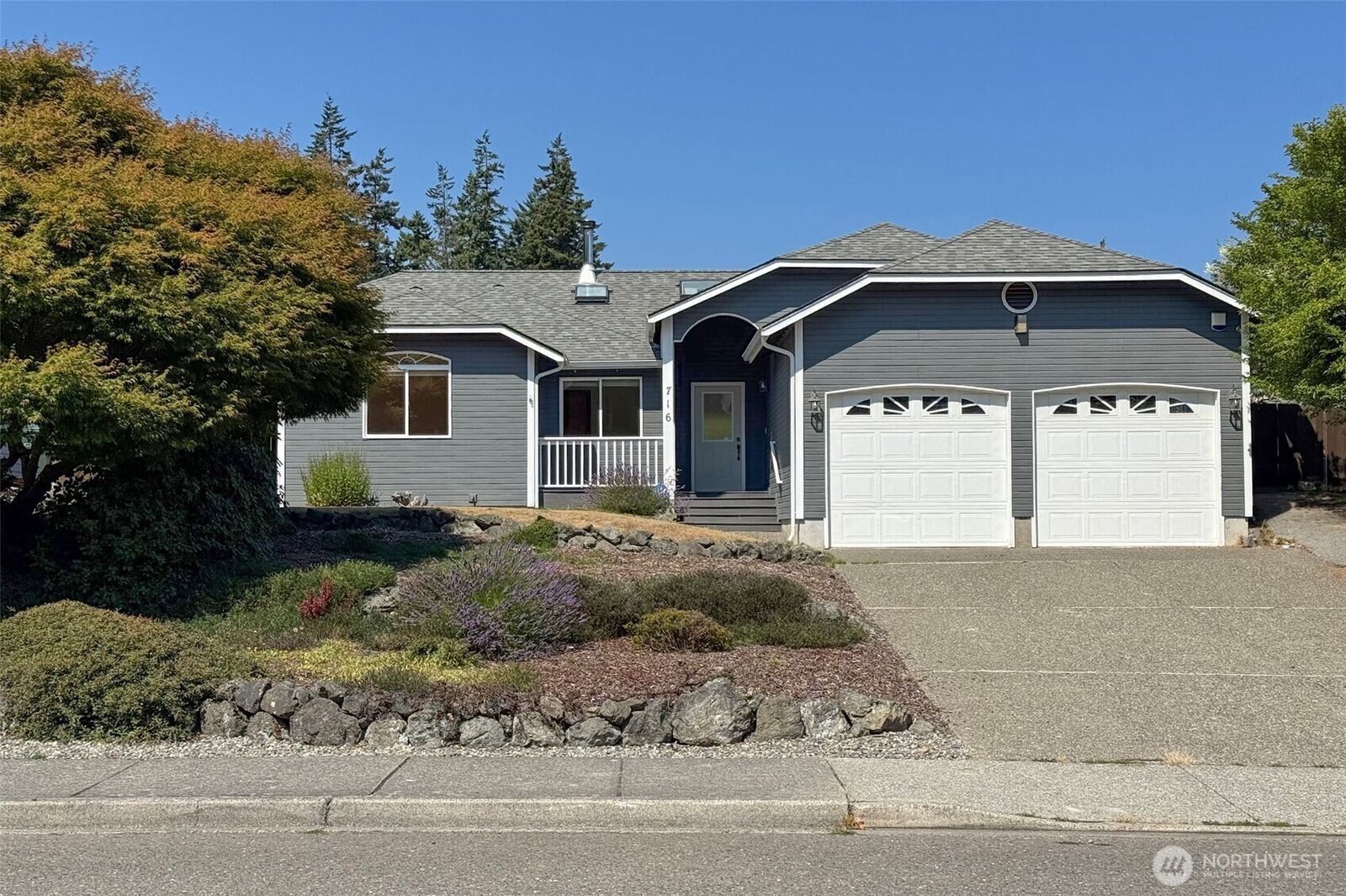 Property Photo:  716 S N Street  WA 98363 