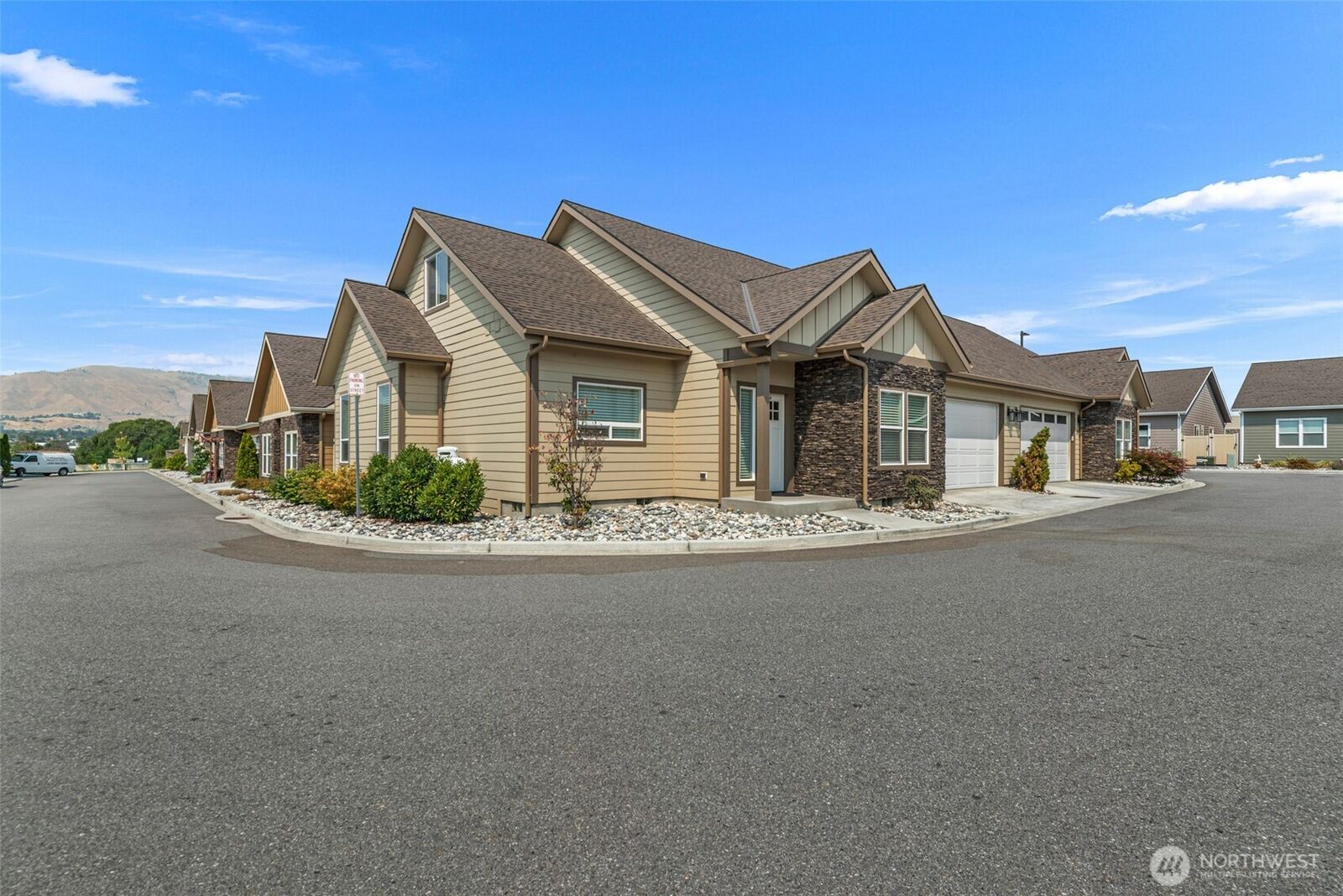 Property Photo: 211 Solomon Loop NW WA 98802